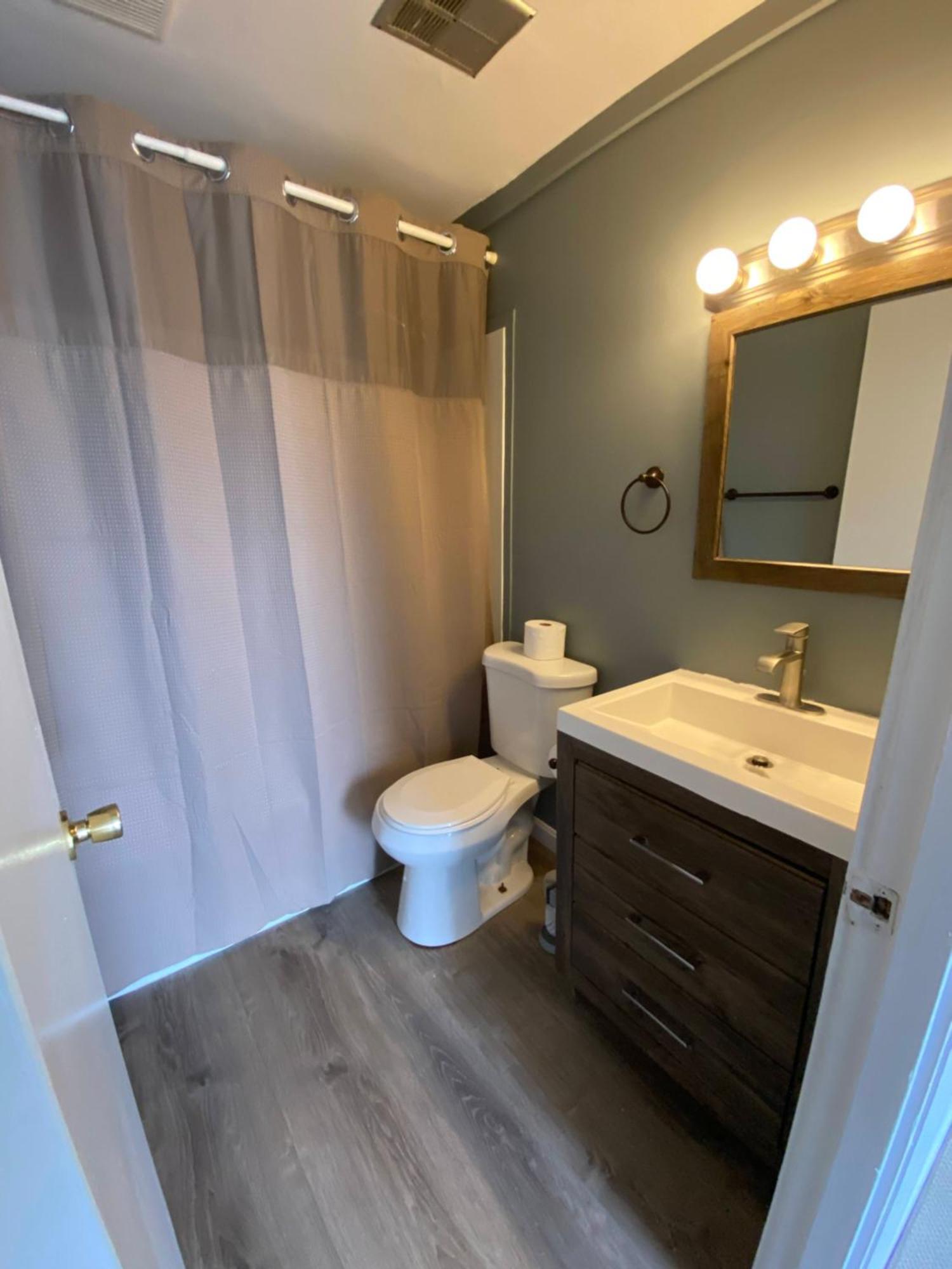 המפטון 23 B St Apartments מראה חיצוני תמונה